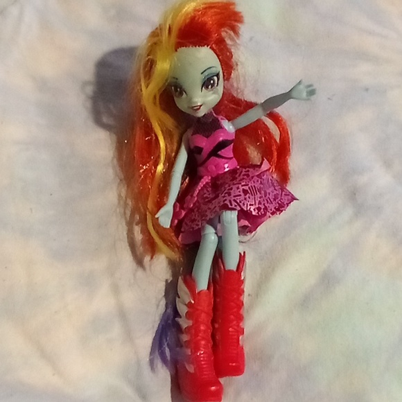 My Little Pony Monster High Doll - Picture 7 of 8